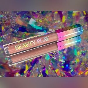 BEAUTY PLAY Longwear Liquid Lipstick: Blush Taupe